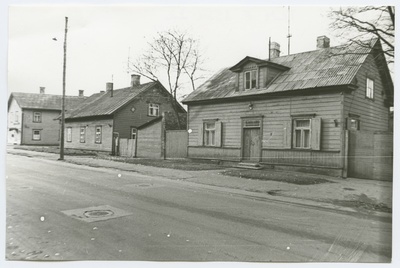 Wooden buildings J. Tompi t. 38 and 40  duplicate photo