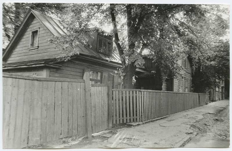 One-time wooden building inside the garden