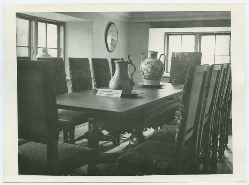 Tallinn, Peeter I house in Kadriorus, view of the dining room.