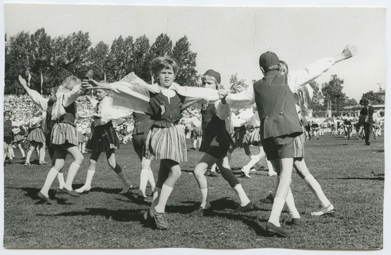 Tallinn. Children's song and dance dance dance dance