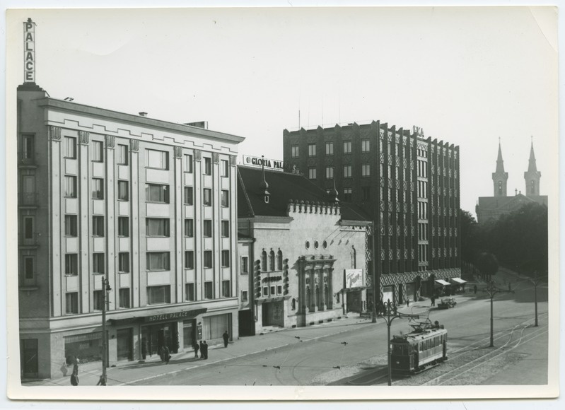 The Freedom Square, the view of the "Palace" hotel and the tramway in front of it.