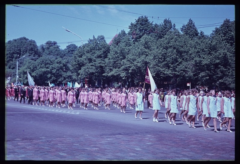 Singing party train walk in the Winning Square.