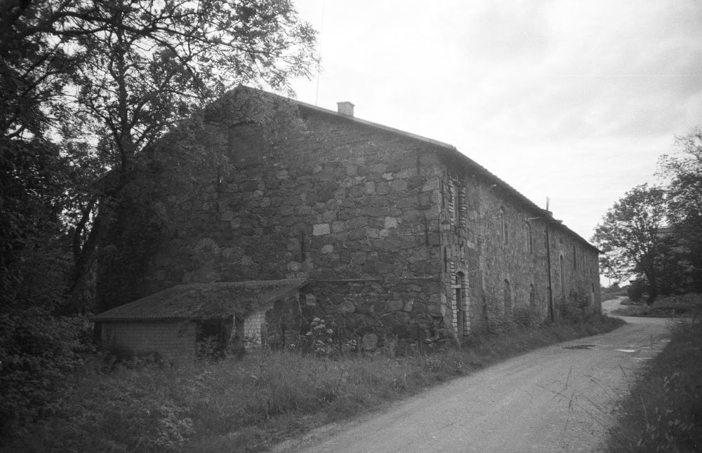 Sausti Manor wine factory-vesiveski