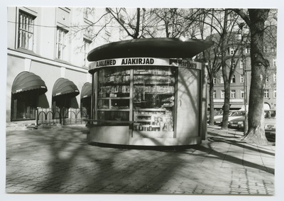 Tallinn. Newspaper kiosk in the area between the church of Jaan and the Old Postimaja  duplicate photo