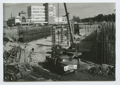 Tallinn. Construction of the new crossing bridge in Pärnu mnt with a view to the blow to the storehouse  duplicate photo
