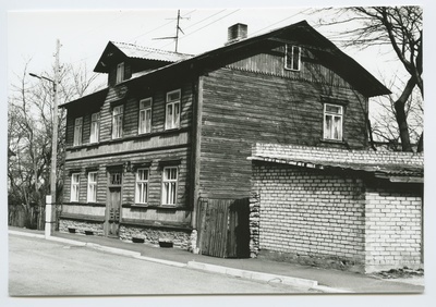 Tallinn. Paakivi tn 9 two-storey old wooden house  duplicate photo