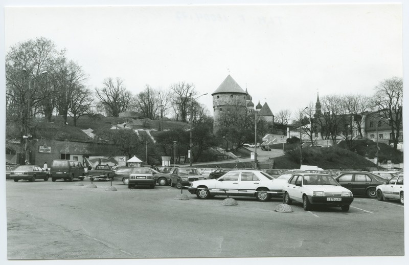 Tallinn. Car park in the Freedom Square. View by Pärnu mnt