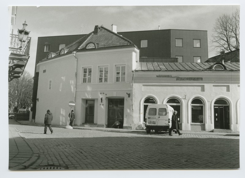 Tallinn. Building Vana-Viru tn 8