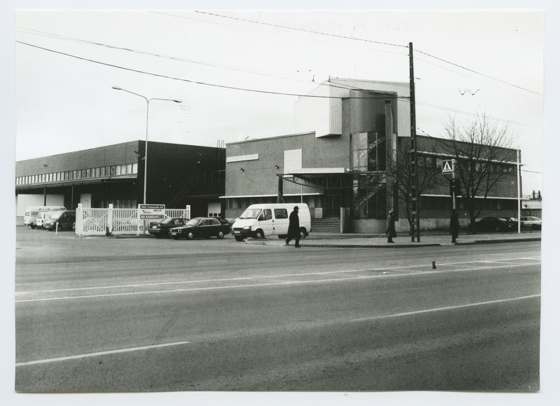Tallinn. Balti Autoosad as buildings located at the corner of Mustamäe tee and Kadaka pst