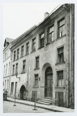 Tallinn. Russian tn 4 building  duplicate photo