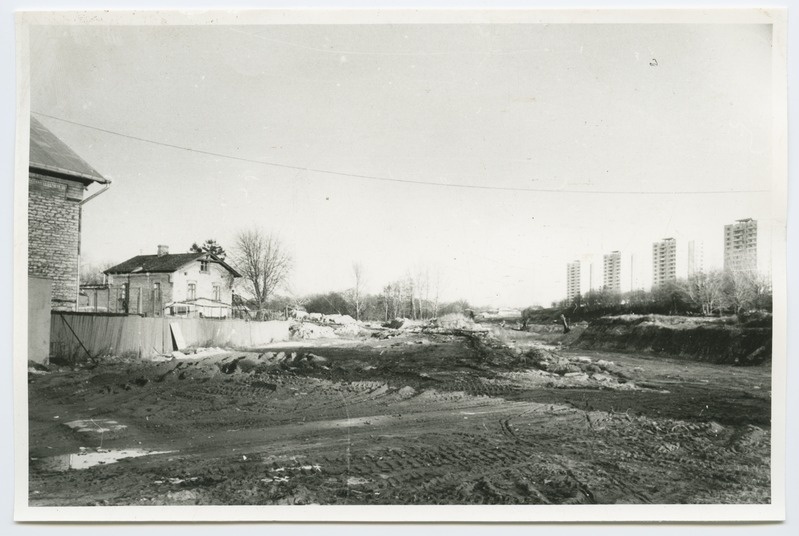 Construction of October Road