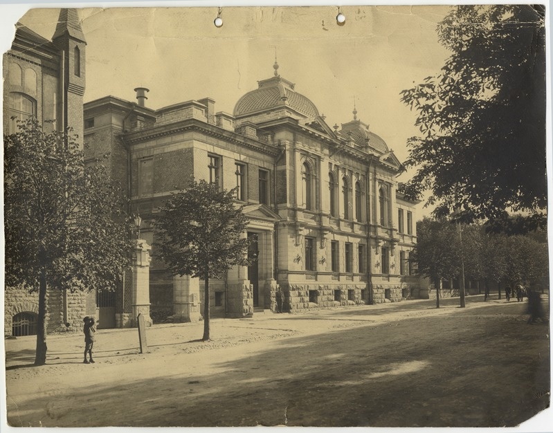 External view of the building of Eesti Pank