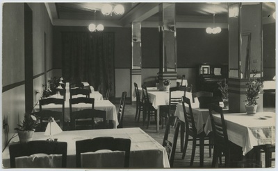 Nõmme, restaurant "Maxim", interior of the hall.  duplicate photo