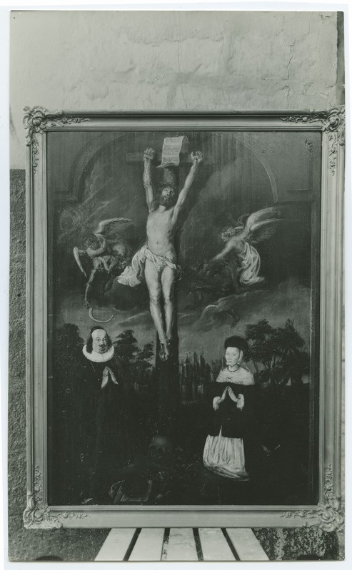 Crucifix, oil painting, Niguliste church bedroom.