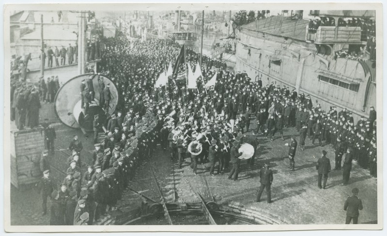 The Navy Demonstration in 1917 at the port of Tallinn "Pamjat Azova" for the memory of the victims of 1906.