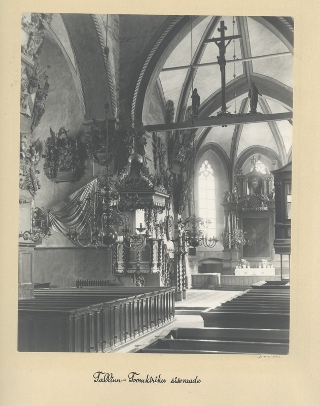 Tallinn, Toomkirik, towards the altar.
