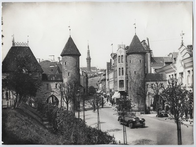 View Viru gate and street, behind Raekoja tower.  duplicate photo