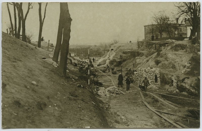 Construction of the Rannamäe road through the Rannavärava Mountain