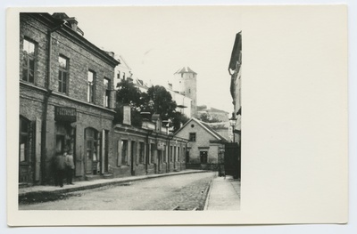 View along the New Street towards Paksu Margareeta.  duplicate photo