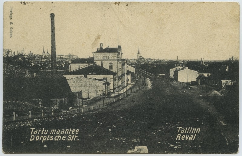 Tallinn, by the railway of Tartu highway