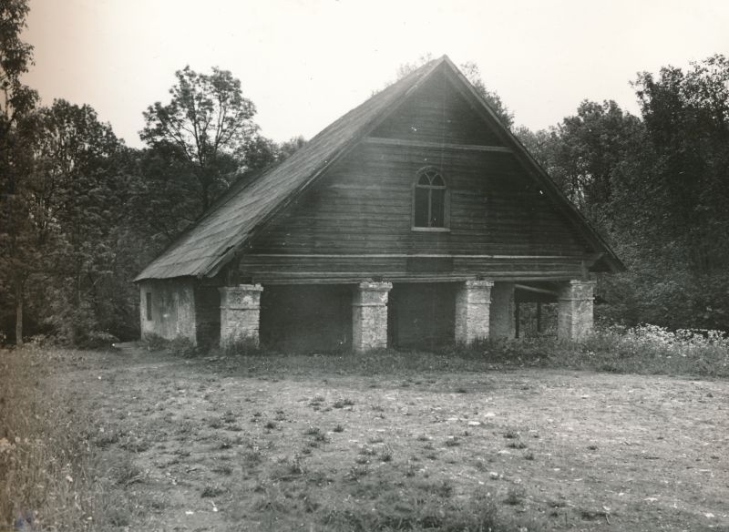 Photo. Goldland water spring. Black and white. Located: Hm 7975 - Technical monuments of Haapsalu district