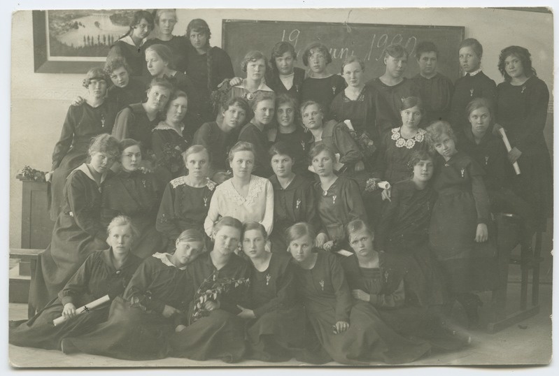 Graduates of Tallinn Titus School of Trade.