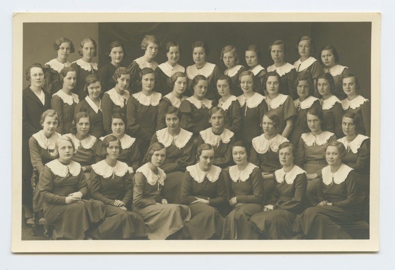 Group picture of the Gymnasium of the Titus.