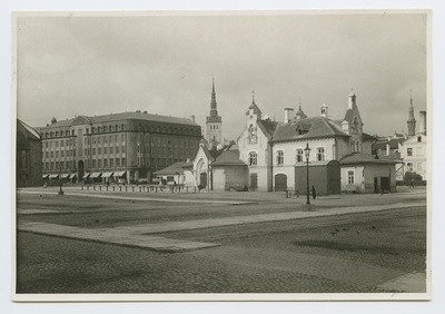 Market building on Pärnu highway, on the left of Pärnu mnt. 10 buildings.  duplicate photo
