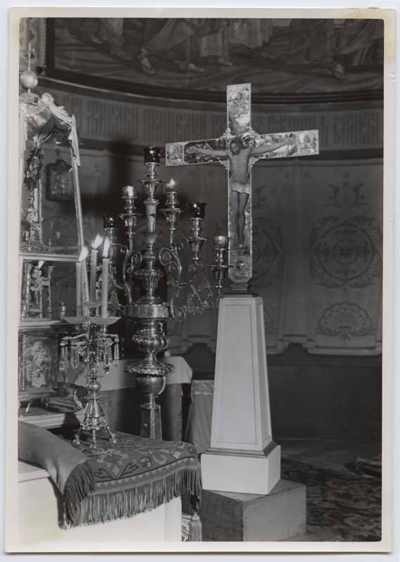 Internal view of the Aleksander Nevski Cathedral.