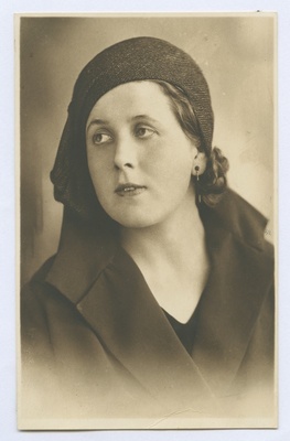 Lady's portrait  duplicate photo