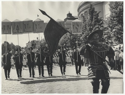 The beginning of the Tallinn Colonel in the song choir.  duplicate photo