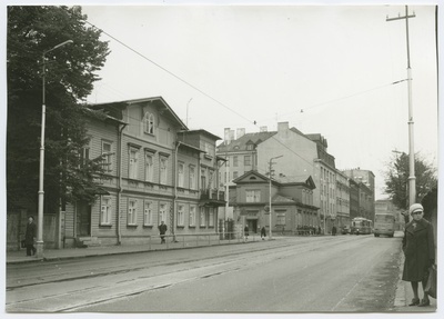 Narva mnt. And Kreutzwald t. angle  duplicate photo