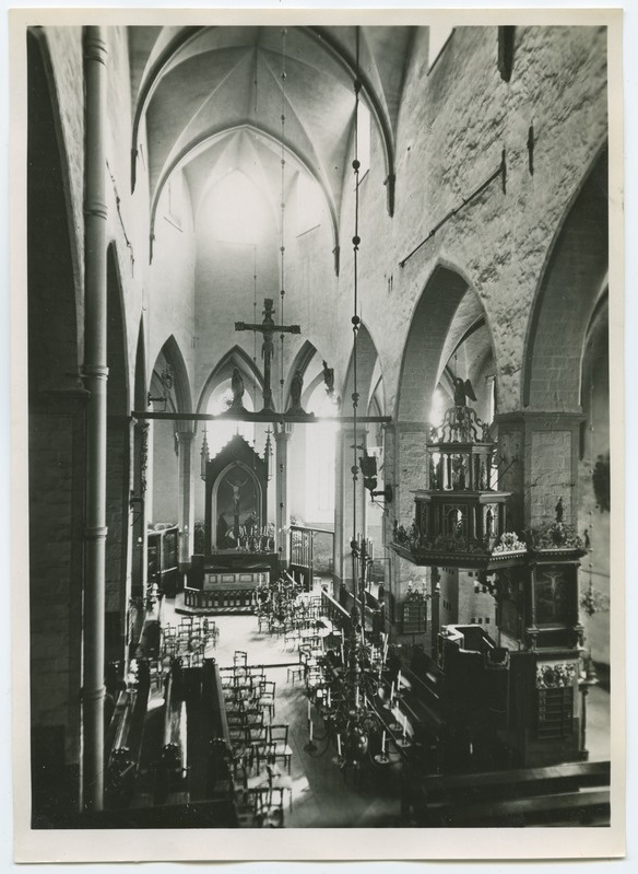 Tallinn, Niguliste Church, view towards the altar.