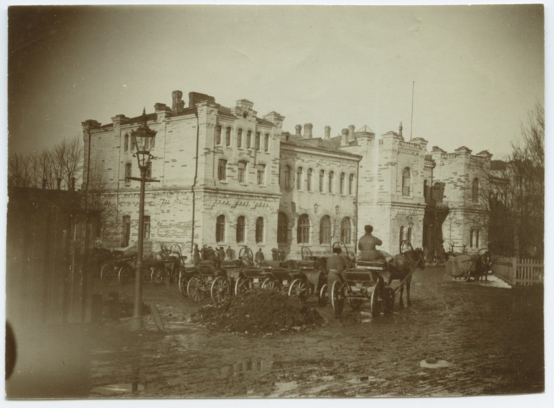 Tallinn, Baltic Station, view from the south, in front of the winners.