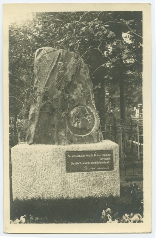 Hauamonument, for Chr.Mikkwitz in the Kopli graveyard.