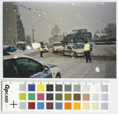Pärnu mnt intersection  duplicate photo