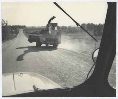 View through the window of the car: the comb driven on the road.  duplicate photo