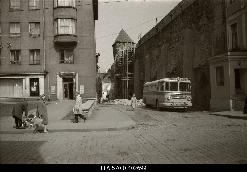 View on the corner of the Wall and Viru Street.