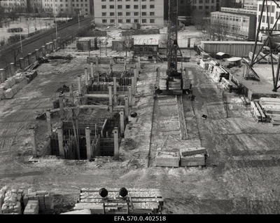 Construction of the building on Lomonossov (Gonsiori) Street.  similar photo