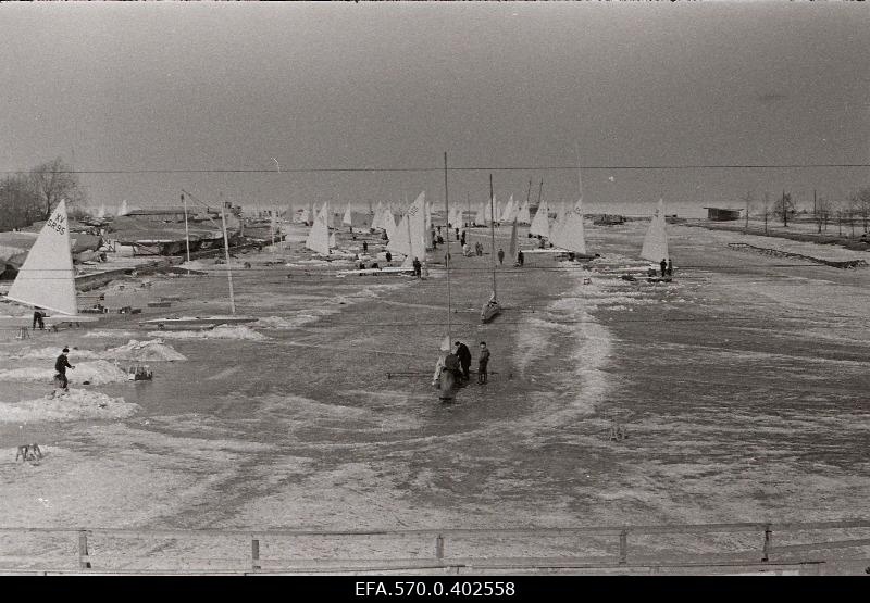 Ice sails in the Gulf of Tallinn.
