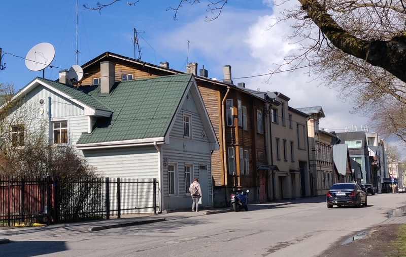 Tallinn, Kadriorg, A- Leineri (J. Poska) tänav. rephoto