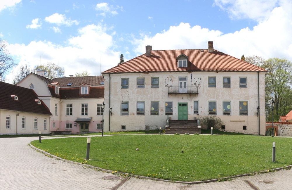Ruusmäe (Rogosi) castle type manor courtyard, adjacent buildings and gentleman house rephoto