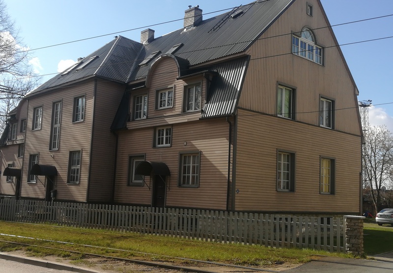 Railway residential building in Tallinn Kopli 9a. Arh. Karl Burman, 1926 rephoto
