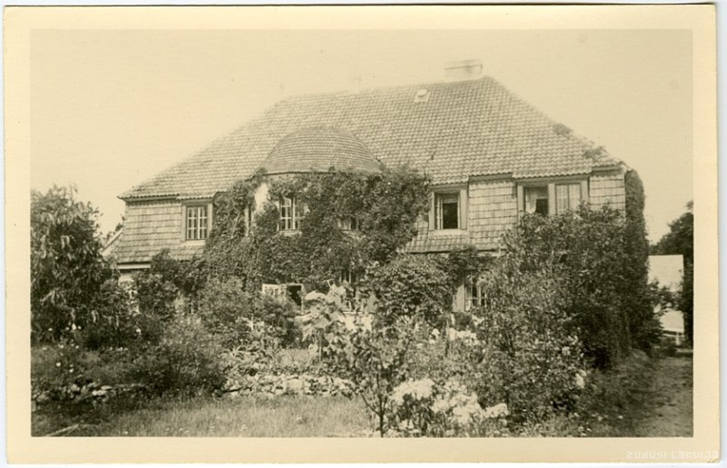 Rīga. Mežaparks. Arhitekta B. Bīlenšteina nams., Arhitekta B.Bīlenšteina nams. Skats no dārza puses.