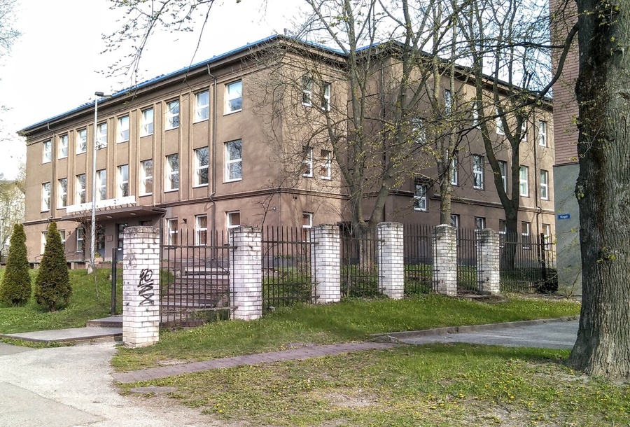Tallinn, Fabric School No. 49. rephoto