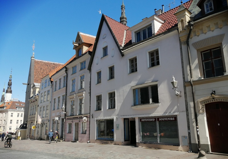 Buildings Kullassepa t. 9, 11 rephoto