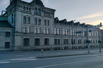 Liviko tootmishoone, vaade Tartu maanteelt. Tüüpprojekt rephoto