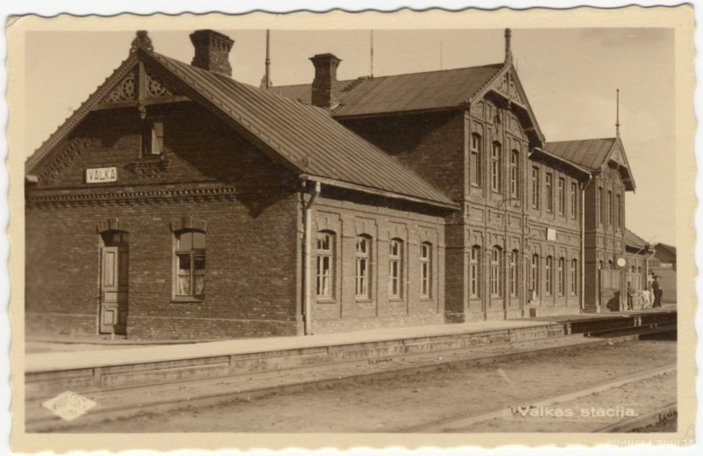 Valkas Station