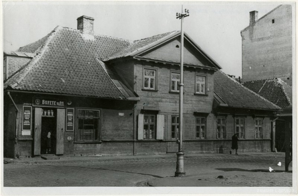Riga. Building in Jersikas street 35