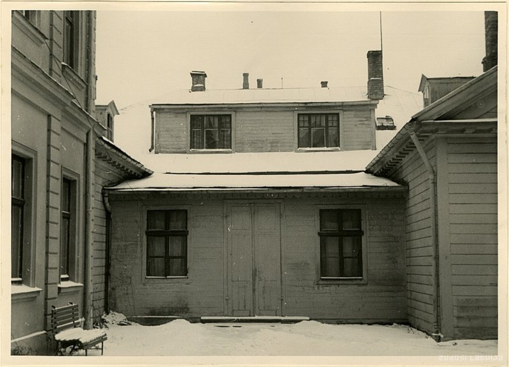 Riga. Fragment of the Facade of the House in Brīvības iela 75 Northwest